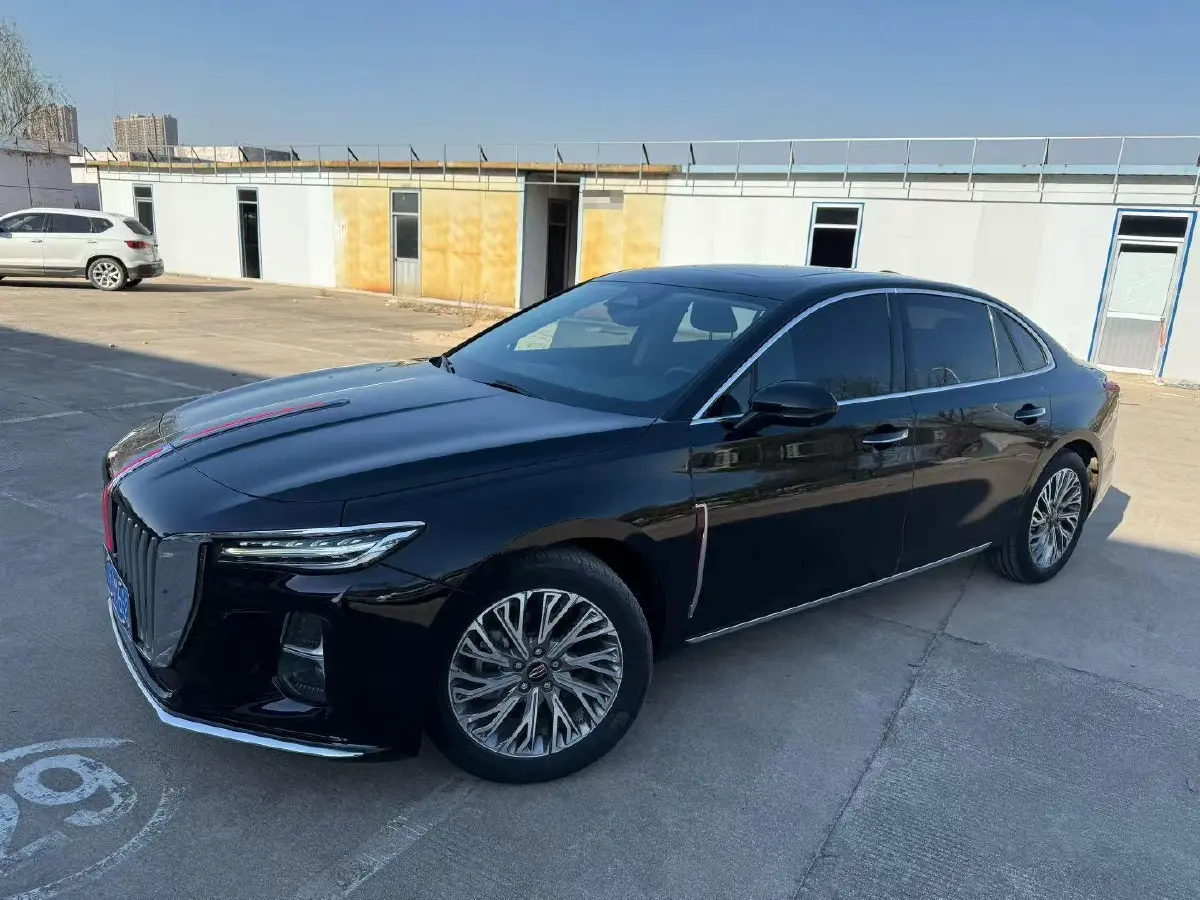 2023 HongQi H5 2.0T 224HP L4 8AT