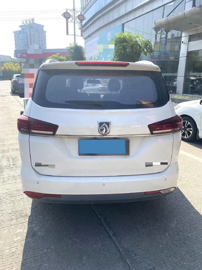 2018 BaoJun 360 1.5L 112HP L4 6MT,autocango,china used car exporter,china ev exporter,chinese used car exporter,chinese used ev exporter
