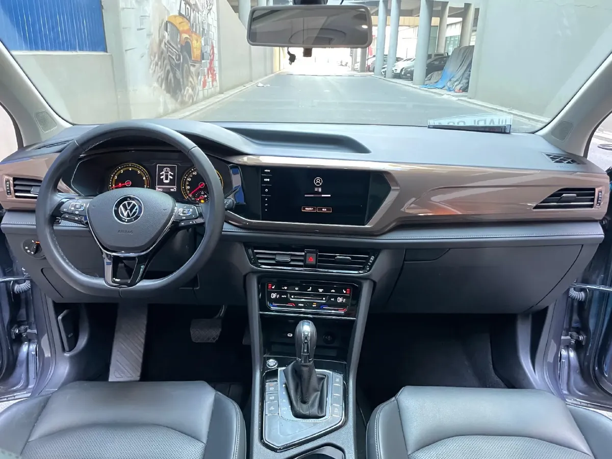 2021 Volkswagen Tharu 1.4T 150HP L4 7DCT,autocango,china used car exporter,china ev exporter,chinese used car exporter,chinese used ev exporter