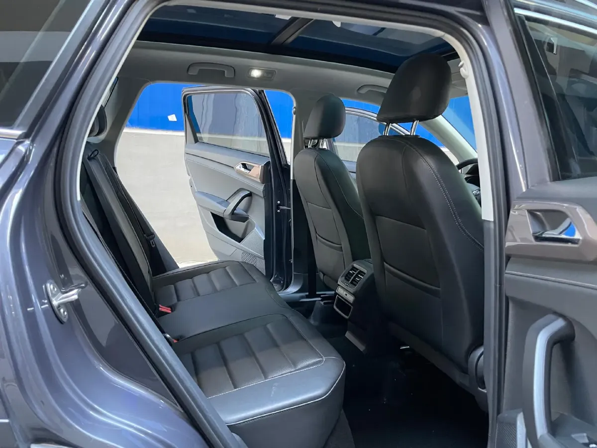 2021 Volkswagen Tharu 1.4T 150HP L4 7DCT,autocango,china used car exporter,china ev exporter,chinese used car exporter,chinese used ev exporter