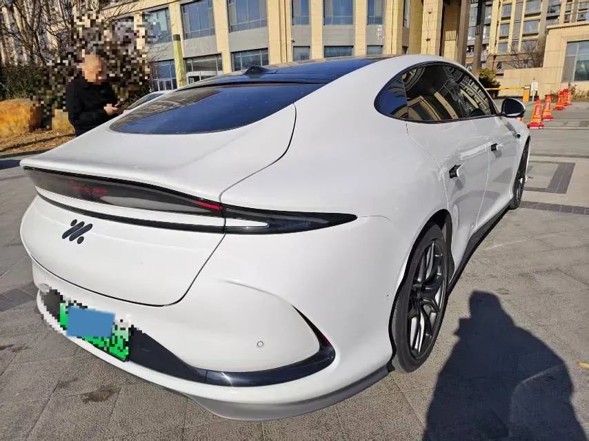 2024 IM L6 BEV 75KWH,autocango,china used car exporter,china ev exporter,chinese used car exporter,chinese used ev exporter