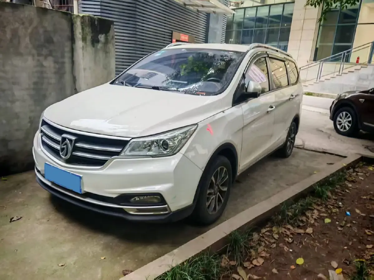 2019 BaoJun 730 1.5T 151HP L4 CVT
