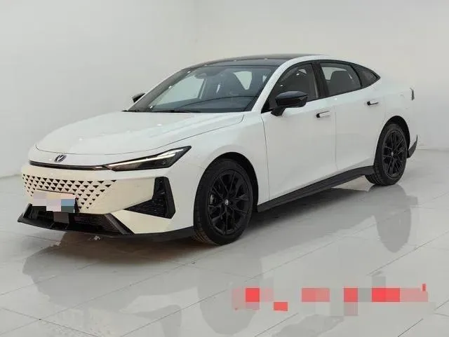 2024 ChangAn UNI-V 1.5T 188HP L4 7DCT,autocango,china used car exporter,china ev exporter,chinese used car exporter,chinese used ev exporter