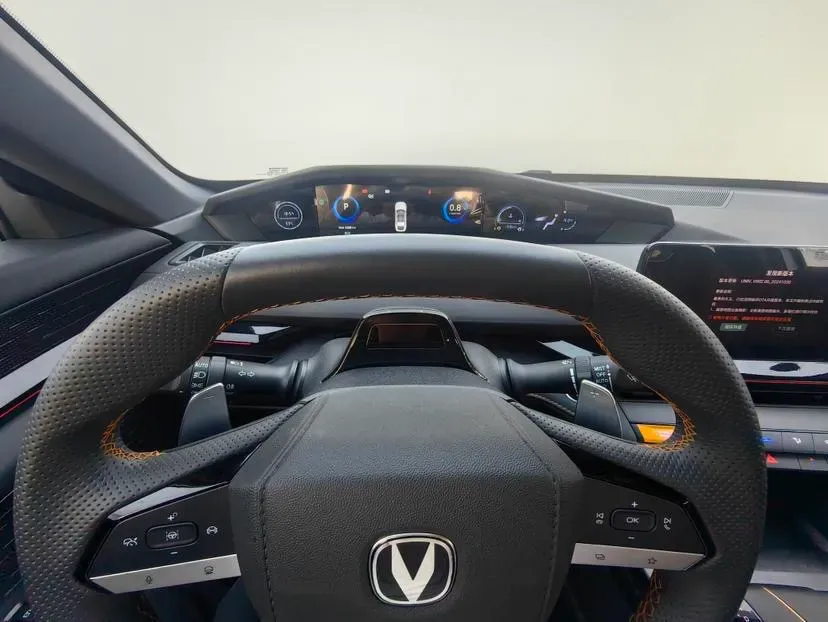 2024 ChangAn UNI-V 1.5T 188HP L4 7DCT,autocango,china used car exporter,china ev exporter,chinese used car exporter,chinese used ev exporter