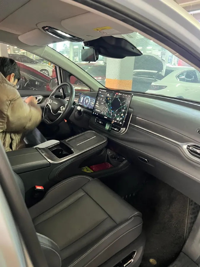 2024 Voyah ZhiYin BEV 77KWH,autocango,china used car exporter,china ev exporter,chinese used car exporter,chinese used ev exporter