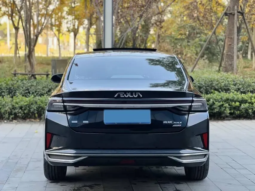2022 ChangAn Oshan X7 Plus 1.5T 188HP L4 7DCT,autocango,china used car exporter,china ev exporter,chinese used car exporter,chinese used ev exporter