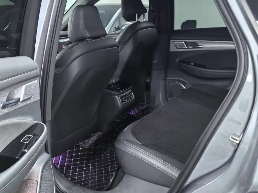 2022 ARCFOX αT BEV 93.6KWH,autocango,china used car exporter,china ev exporter,chinese used car exporter,chinese used ev exporter