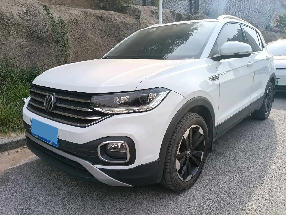 2021 Volkswagen Tacqua 1.5L 113HP L4 6AT