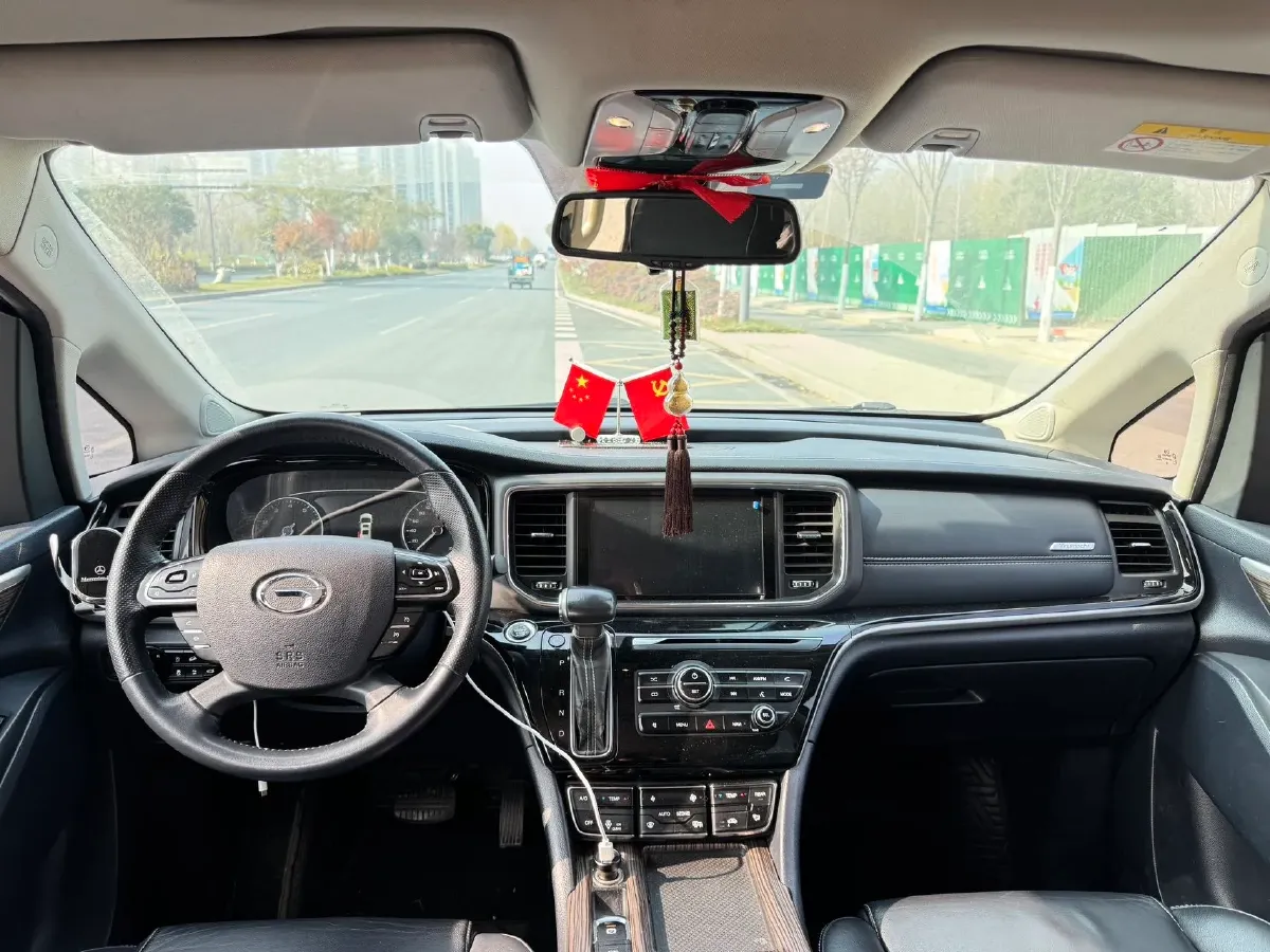 2021 GAC Trumpchi M8 2.0T 252HP L4 8AT,autocango,china used car exporter,china ev exporter,chinese used car exporter,chinese used ev exporter