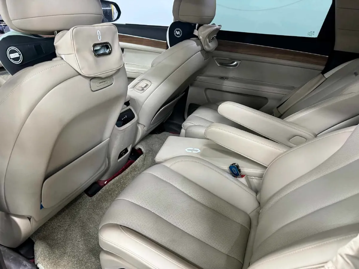 2024 AITO AITO M7 1.5T 152HP L4 REEV 40KWH,autocango,china used car exporter,china ev exporter,chinese used car exporter,chinese used ev exporter