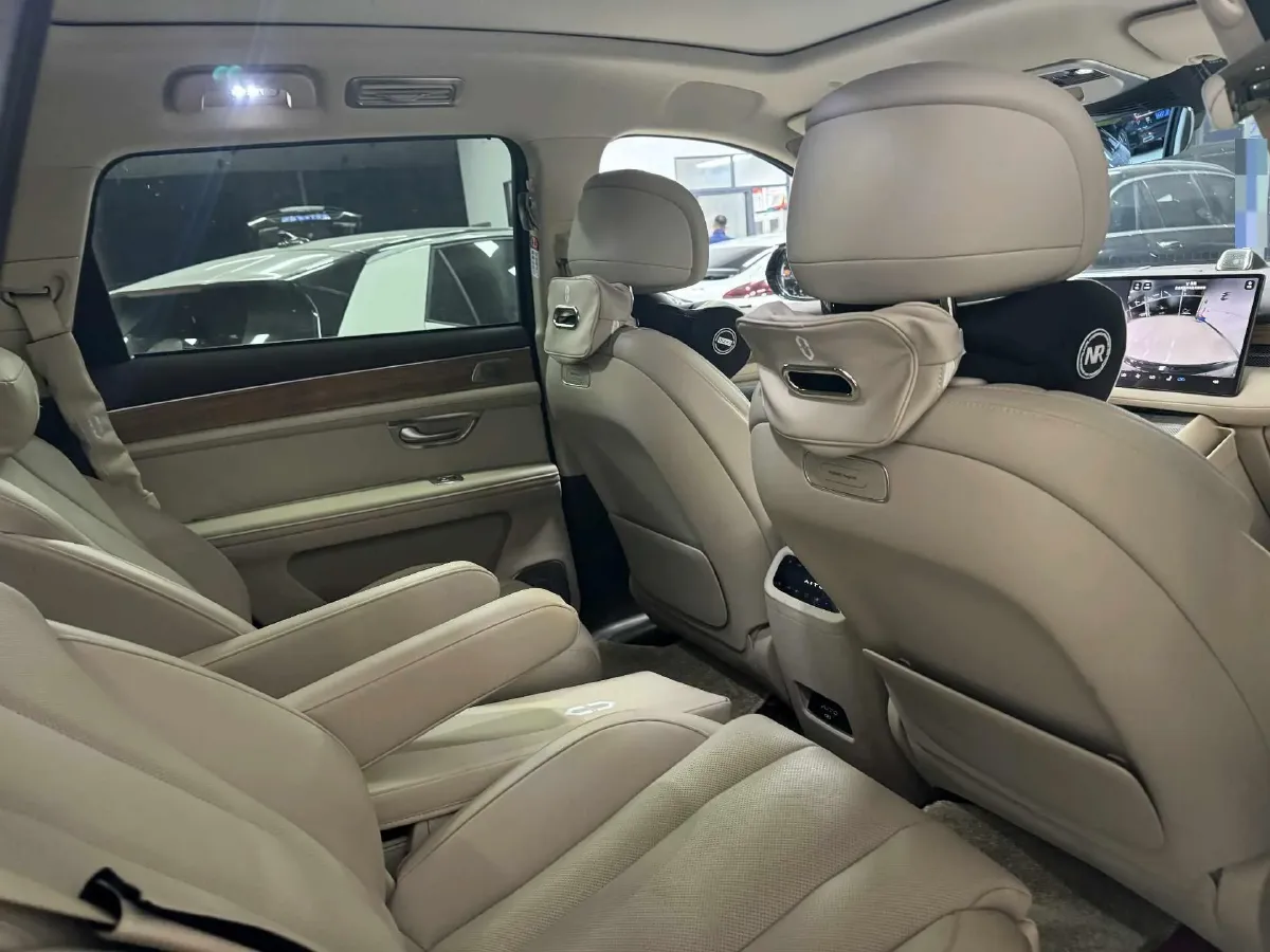 2024 AITO AITO M7 1.5T 152HP L4 REEV 40KWH,autocango,china used car exporter,china ev exporter,chinese used car exporter,chinese used ev exporter