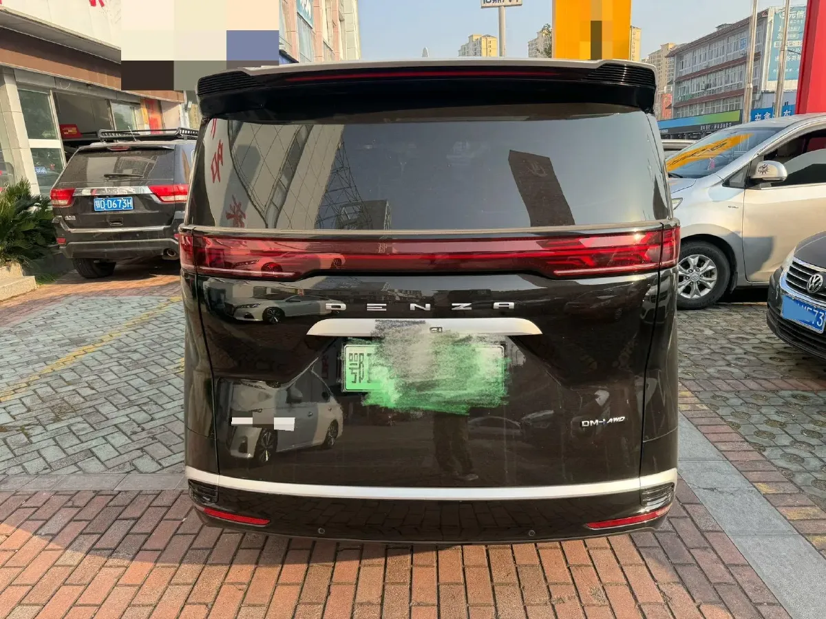 2024 Denza D9 1.5T 139HP L4 E-CVT PHEV 40KWH,autocango,china used car exporter,china ev exporter,chinese used car exporter,chinese used ev exporter