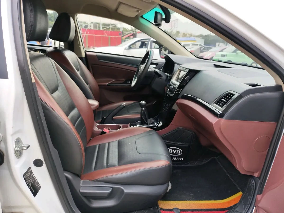 2016 BYD SuRui 1.5L 109HP L4 5MT,autocango,china used car exporter,china ev exporter,chinese used car exporter,chinese used ev exporter