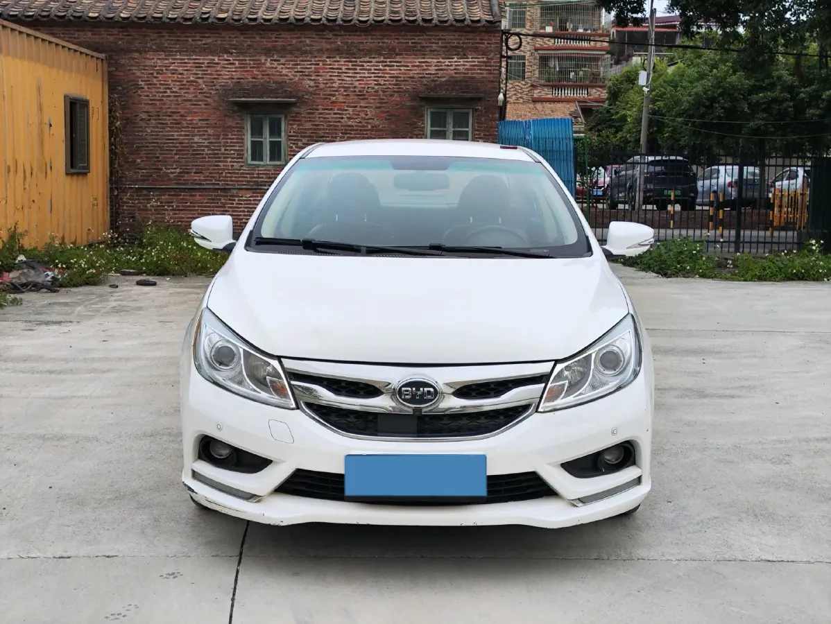 2016 BYD SuRui 1.5L 109HP L4 5MT,autocango,china used car exporter,china ev exporter,chinese used car exporter,chinese used ev exporter