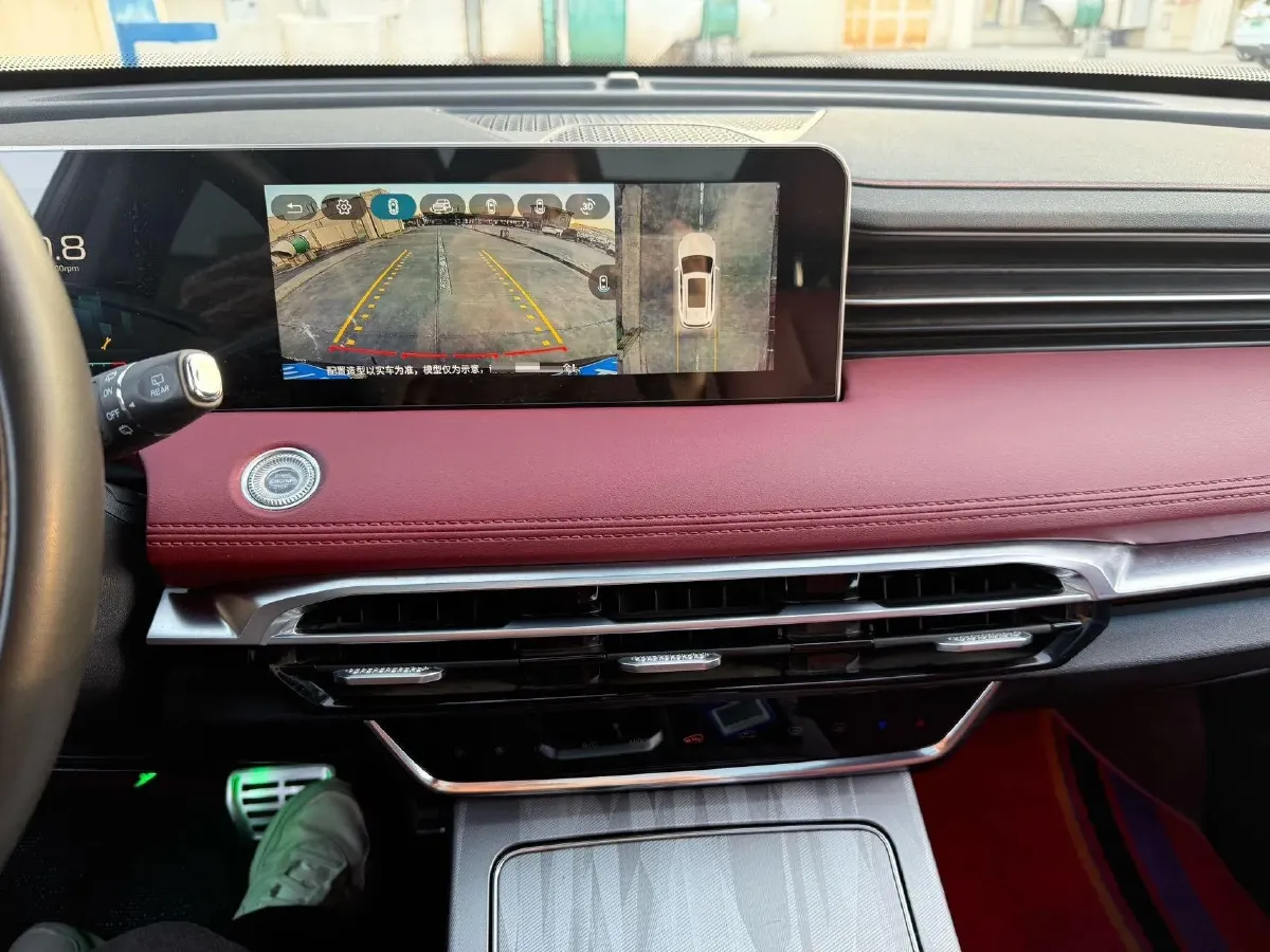 2023 ChangAn Oshan X7 Plus 1.5T 188HP L4 7DCT,autocango,china used car exporter,china ev exporter,chinese used car exporter,chinese used ev exporter