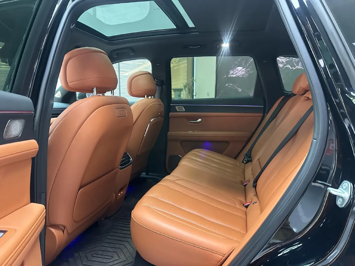 2024 AITO AITO M7 1.5T 152HP L4 REEV 42KWH,autocango,china used car exporter,china ev exporter,chinese used car exporter,chinese used ev exporter