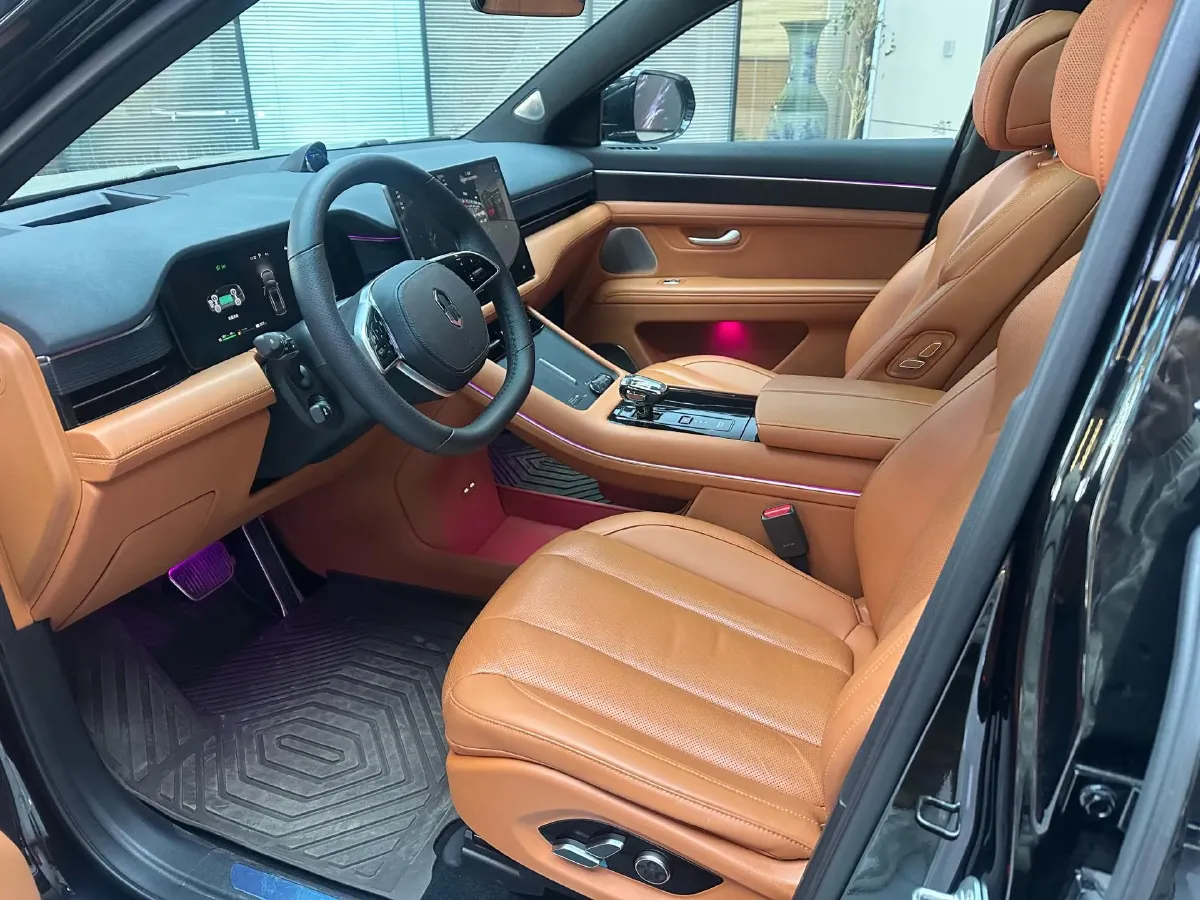 2024 AITO AITO M7 1.5T 152HP L4 REEV 42KWH,autocango,china used car exporter,china ev exporter,chinese used car exporter,chinese used ev exporter