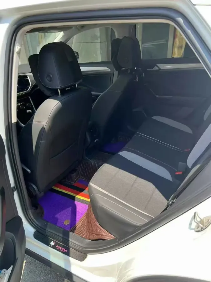 2022 Volkswagen T-Roc 1.4T 150HP L4 7DCT,autocango,china used car exporter,china ev exporter,chinese used car exporter,chinese used ev exporter