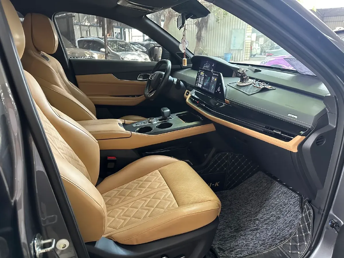 2021 ChangAn UNI-K 2.0T 233HP L4 8AT,autocango,china used car exporter,china ev exporter,chinese used car exporter,chinese used ev exporter