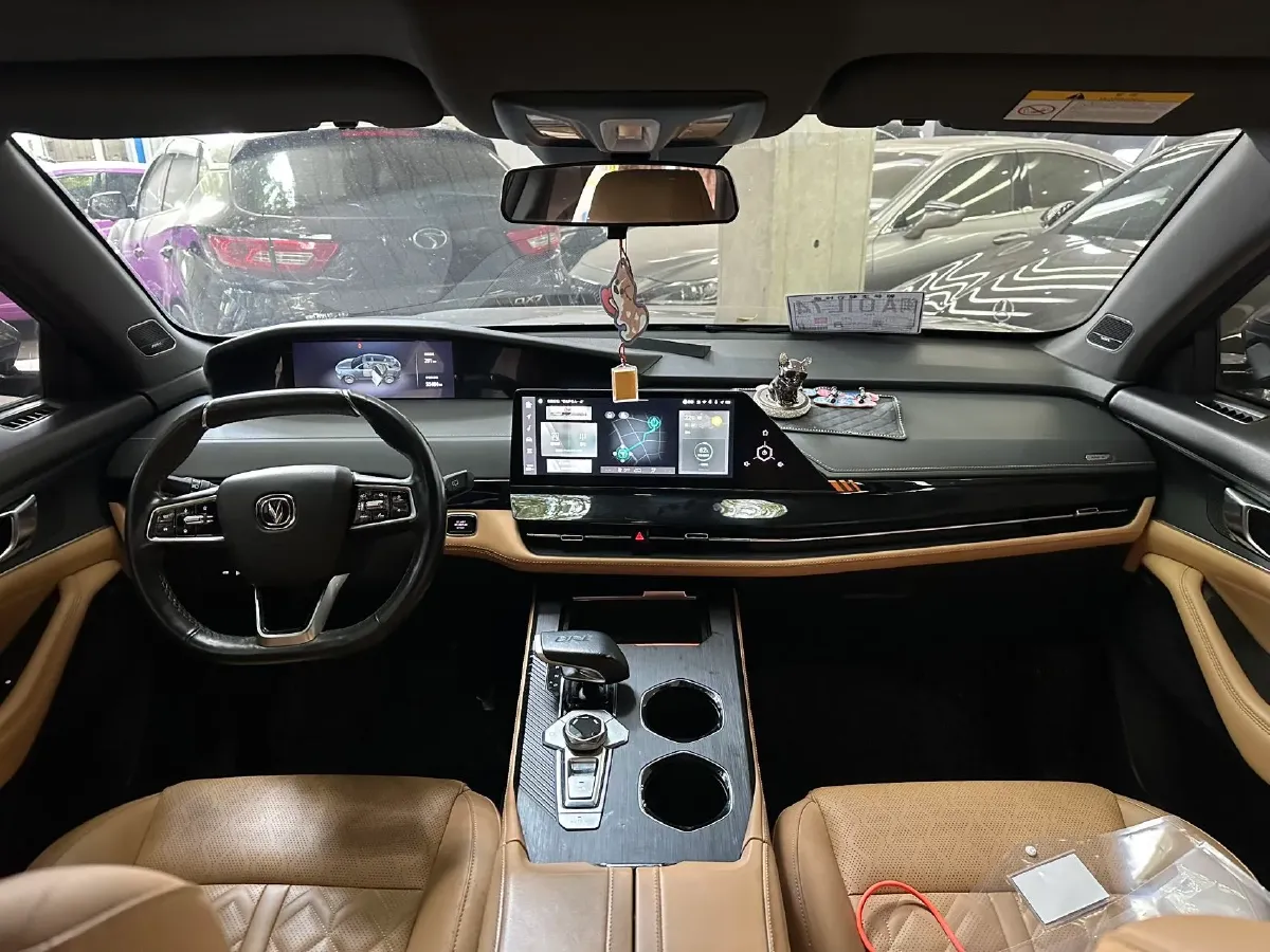 2021 ChangAn UNI-K 2.0T 233HP L4 8AT,autocango,china used car exporter,china ev exporter,chinese used car exporter,chinese used ev exporter