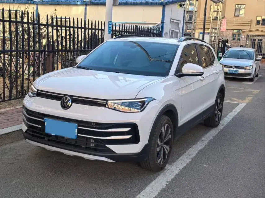 2025 Volkswagen Tharu 1.5L 110HP L4 6AT