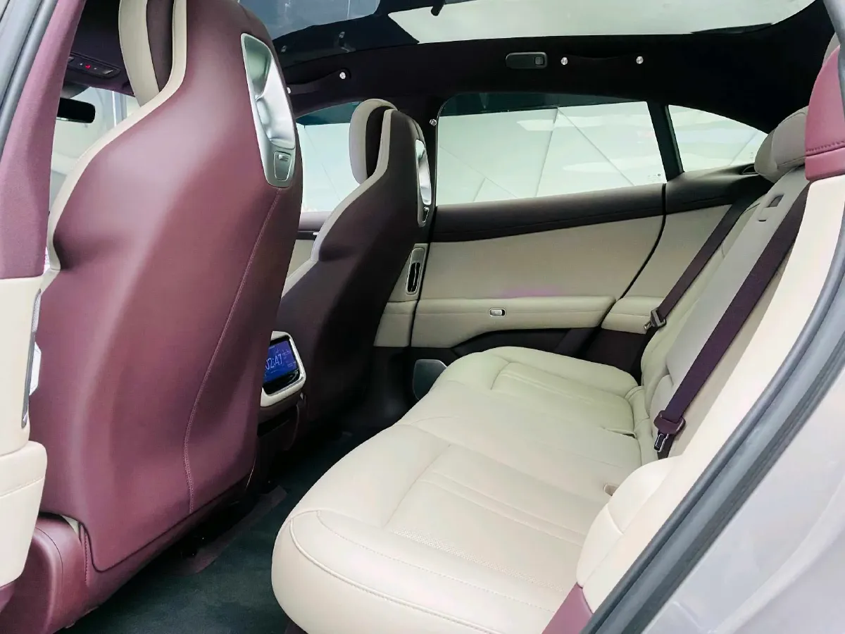 2025 BMW X5 3.0T 381HP L6 8AT,autocango,china used car exporter,china ev exporter,chinese used car exporter,chinese used ev exporter