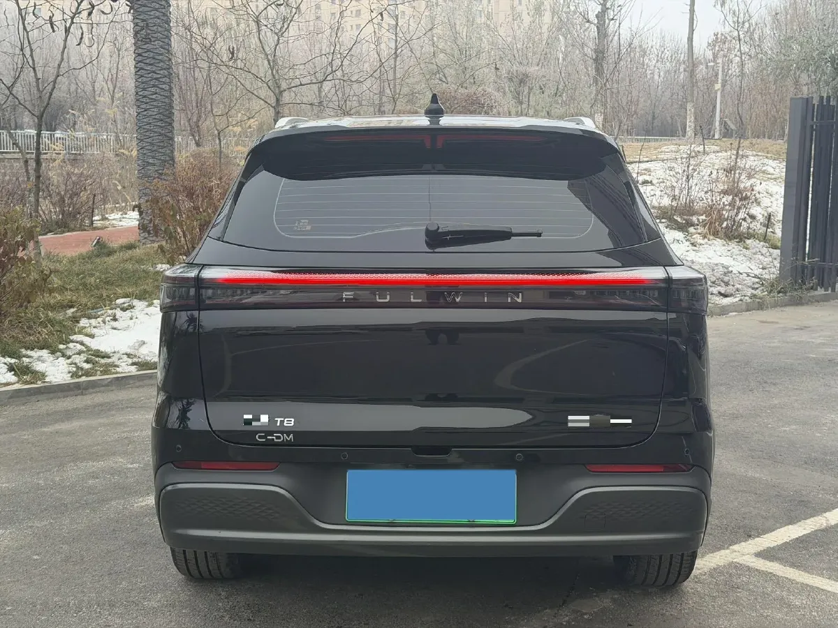 2025 Fulwin FulwinT8 1.5T 156HP L4 1DHT PHEV 18.67KWH,autocango,china used car exporter,china ev exporter,chinese used car exporter,chinese used ev exporter