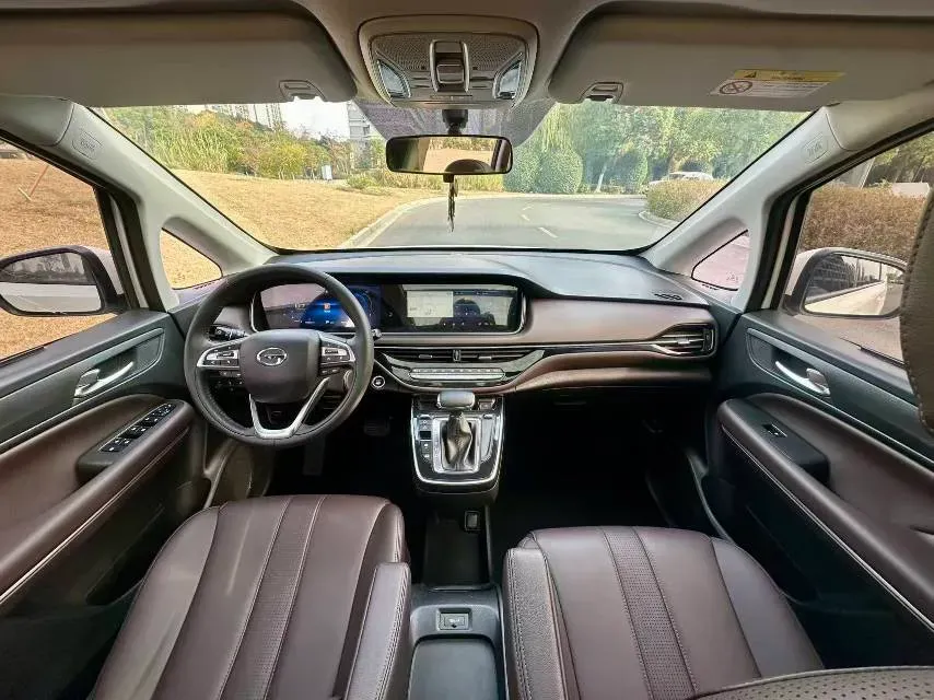 2021 GAC Trumpchi M6 1.5T 169HP L4 7DCT,autocango,china used car exporter,china ev exporter,chinese used car exporter,chinese used ev exporter