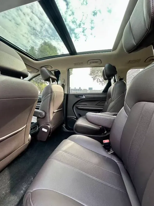 2021 GAC Trumpchi M6 1.5T 169HP L4 7DCT,autocango,china used car exporter,china ev exporter,chinese used car exporter,chinese used ev exporter