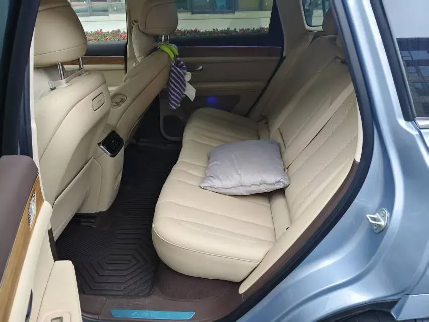 2024 AITO AITO M7 1.5T 152HP L4 REEV 40KWH,autocango,china used car exporter,china ev exporter,chinese used car exporter,chinese used ev exporter