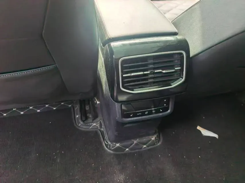 2021 Volkswagen ID.6 Crozz BEV 84.8KWH,autocango,china used car exporter,china ev exporter,chinese used car exporter,chinese used ev exporter