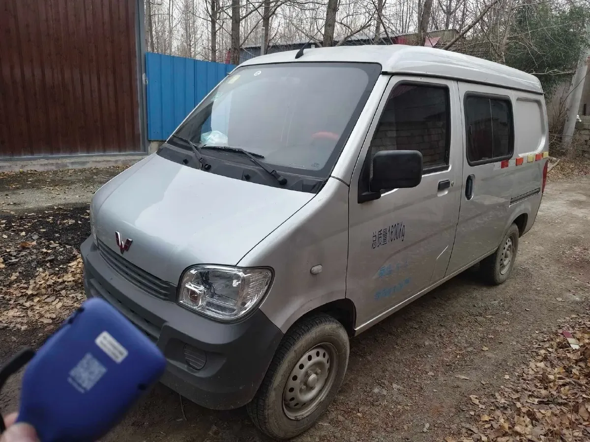 2015 WuLing ZhiGuang 1.2L 82HP L4 5MT,autocango,china used car exporter,china ev exporter,chinese used car exporter,chinese used ev exporter