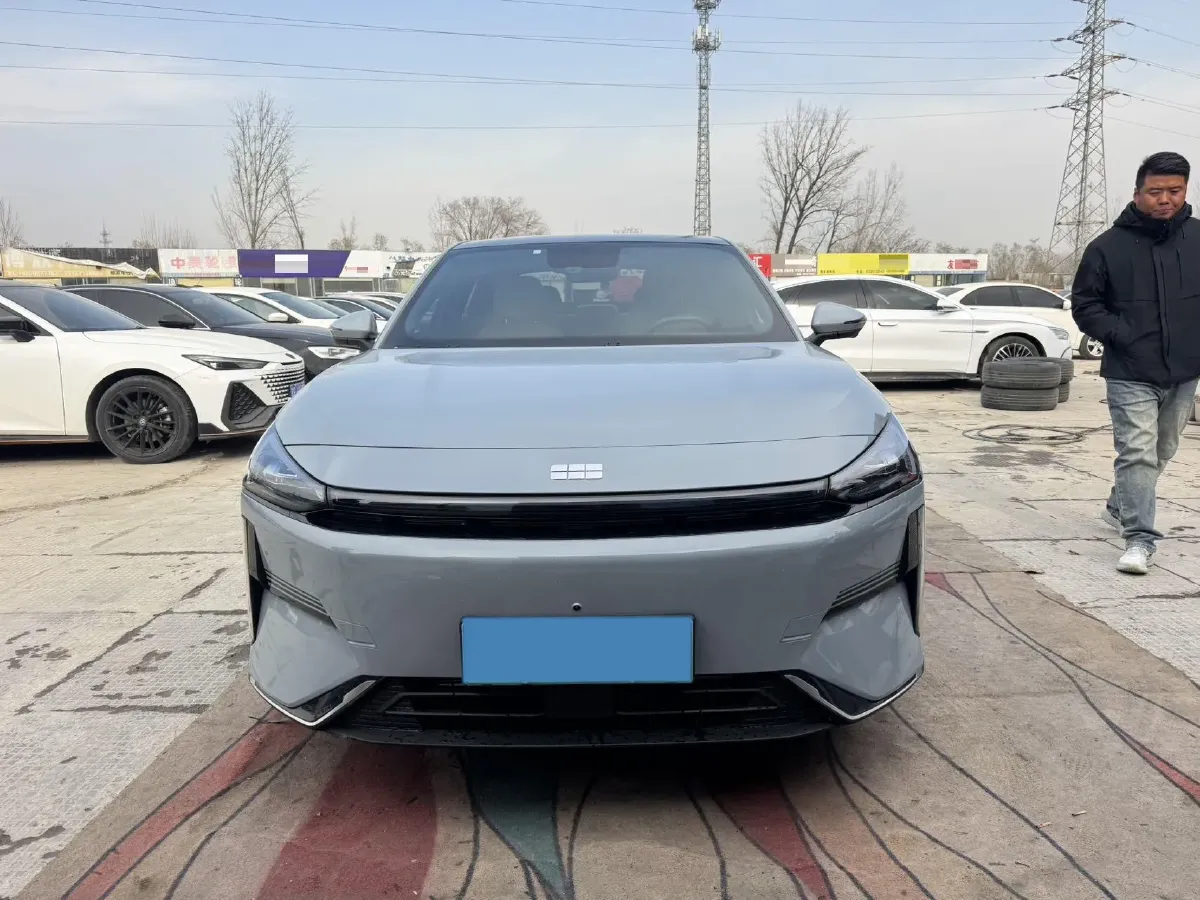 2023 Geely Galaxy L6 1.5T 163HP L4 3DHT PHEV,autocango,china used car exporter,china ev exporter,chinese used car exporter,chinese used ev exporter