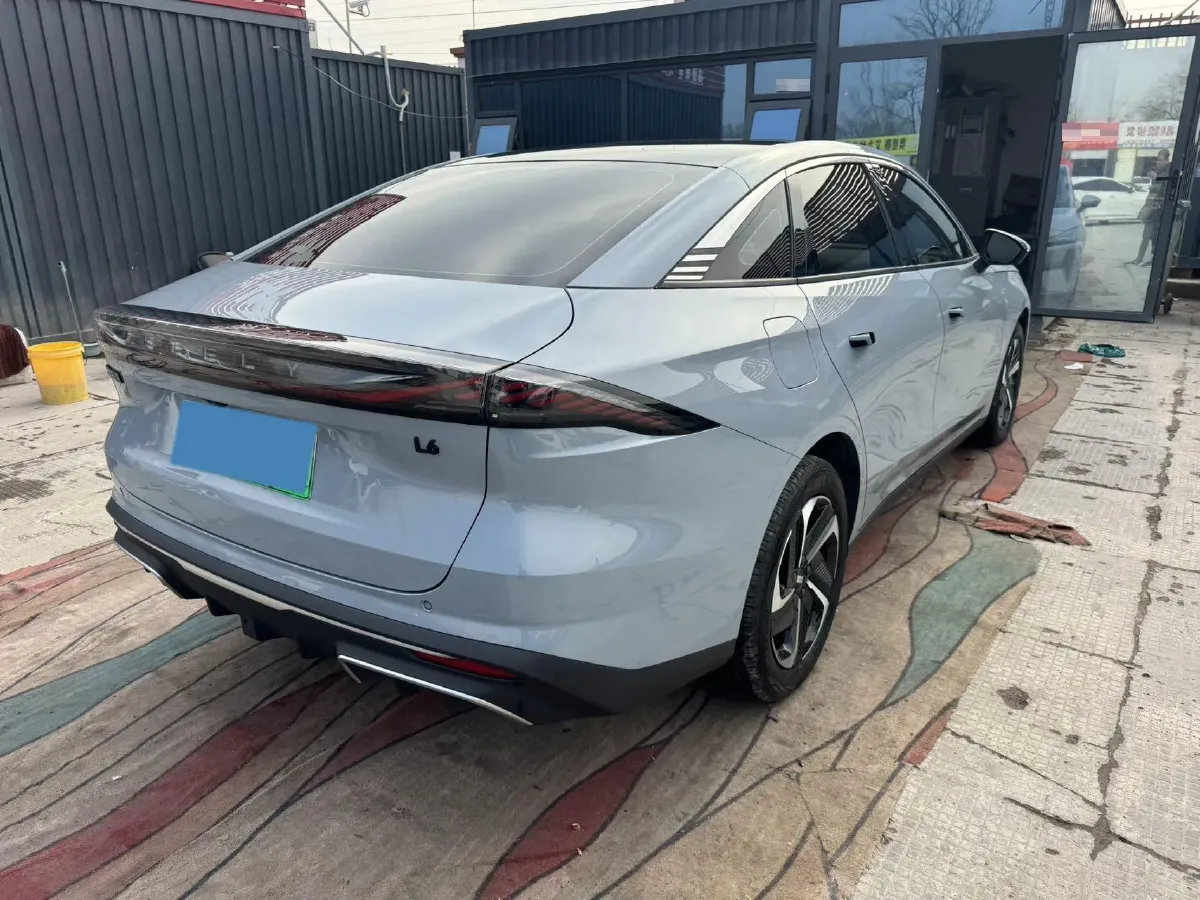 2023 Geely Galaxy L6 1.5T 163HP L4 3DHT PHEV,autocango,china used car exporter,china ev exporter,chinese used car exporter,chinese used ev exporter