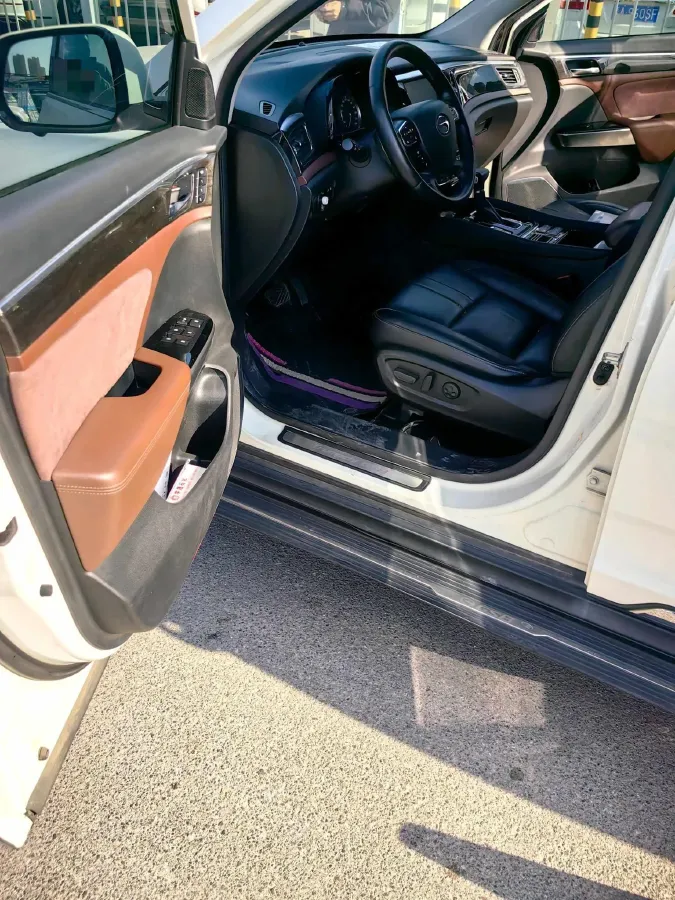 2017 GAC Trumpchi GS8 2.0T 201HP L4 6AT,autocango,china used car exporter,china ev exporter,chinese used car exporter,chinese used ev exporter