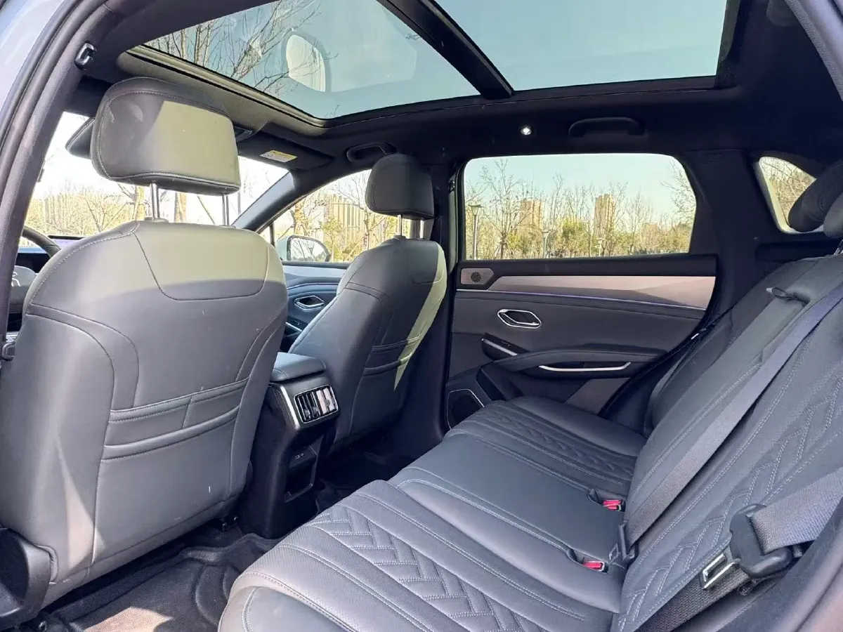 2025 BYD SongL DM-i 1.5L 101HP L4 E-CVT PHEV 18.3KWH,autocango,china used car exporter,china ev exporter,chinese used car exporter,chinese used ev exporter