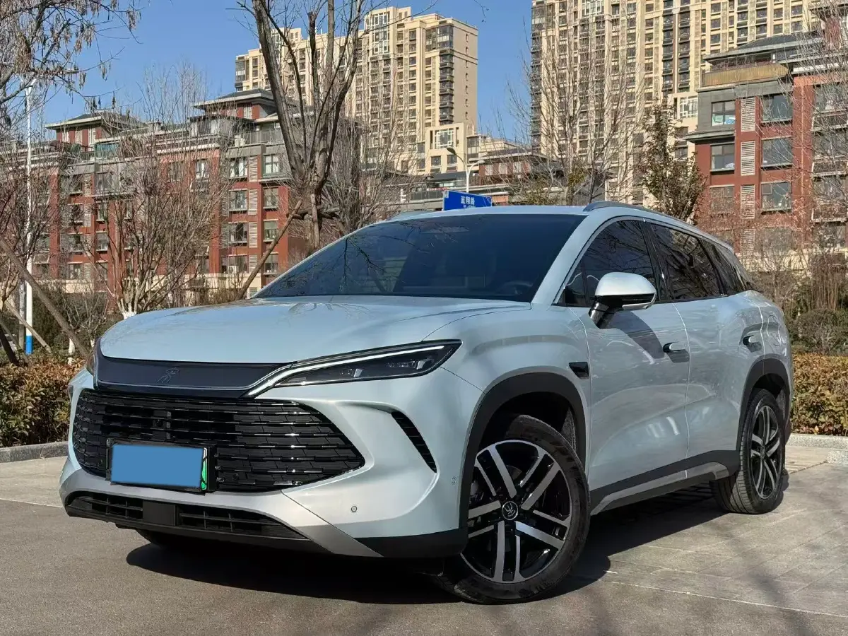 2025 BYD SongL DM-i 1.5L 101HP L4 E-CVT PHEV 18.3KWH