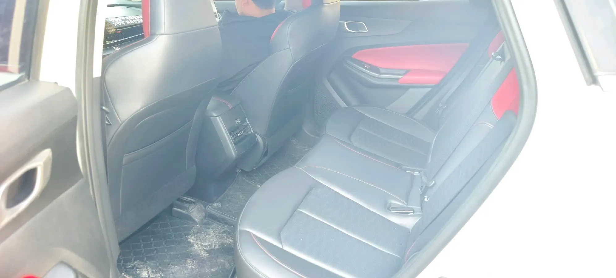 2022 ChangAn Oshan X7 Plus 1.5T 188HP L4 7DCT,autocango,china used car exporter,china ev exporter,chinese used car exporter,chinese used ev exporter