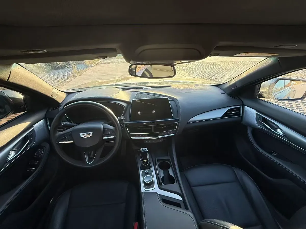 2023 Cadillac CT5 2.0T 237HP L4 10AT,autocango,china used car exporter,china ev exporter,chinese used car exporter,chinese used ev exporter