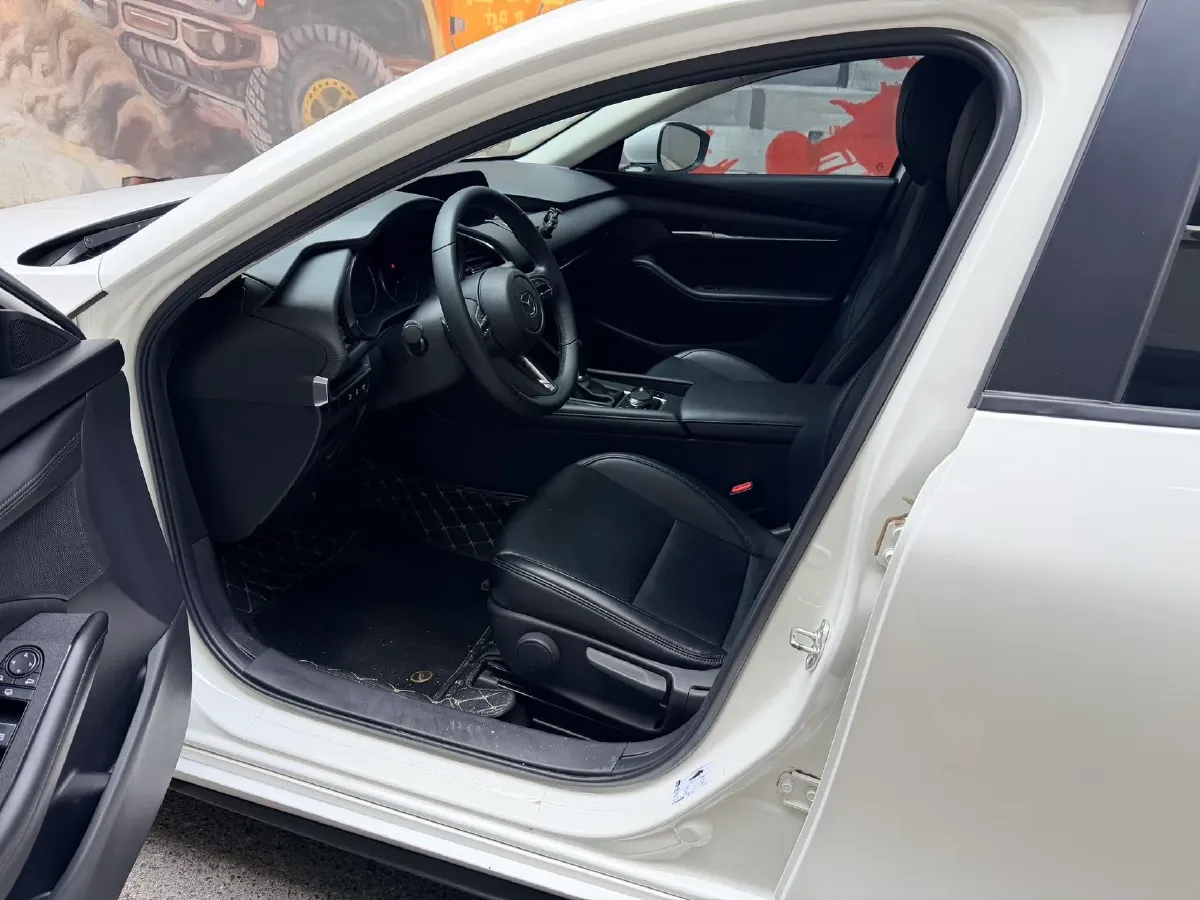 2022 Mazda 3 Axela 2.0L 158HP L4 6AT,autocango,china used car exporter,china ev exporter,chinese used car exporter,chinese used ev exporter