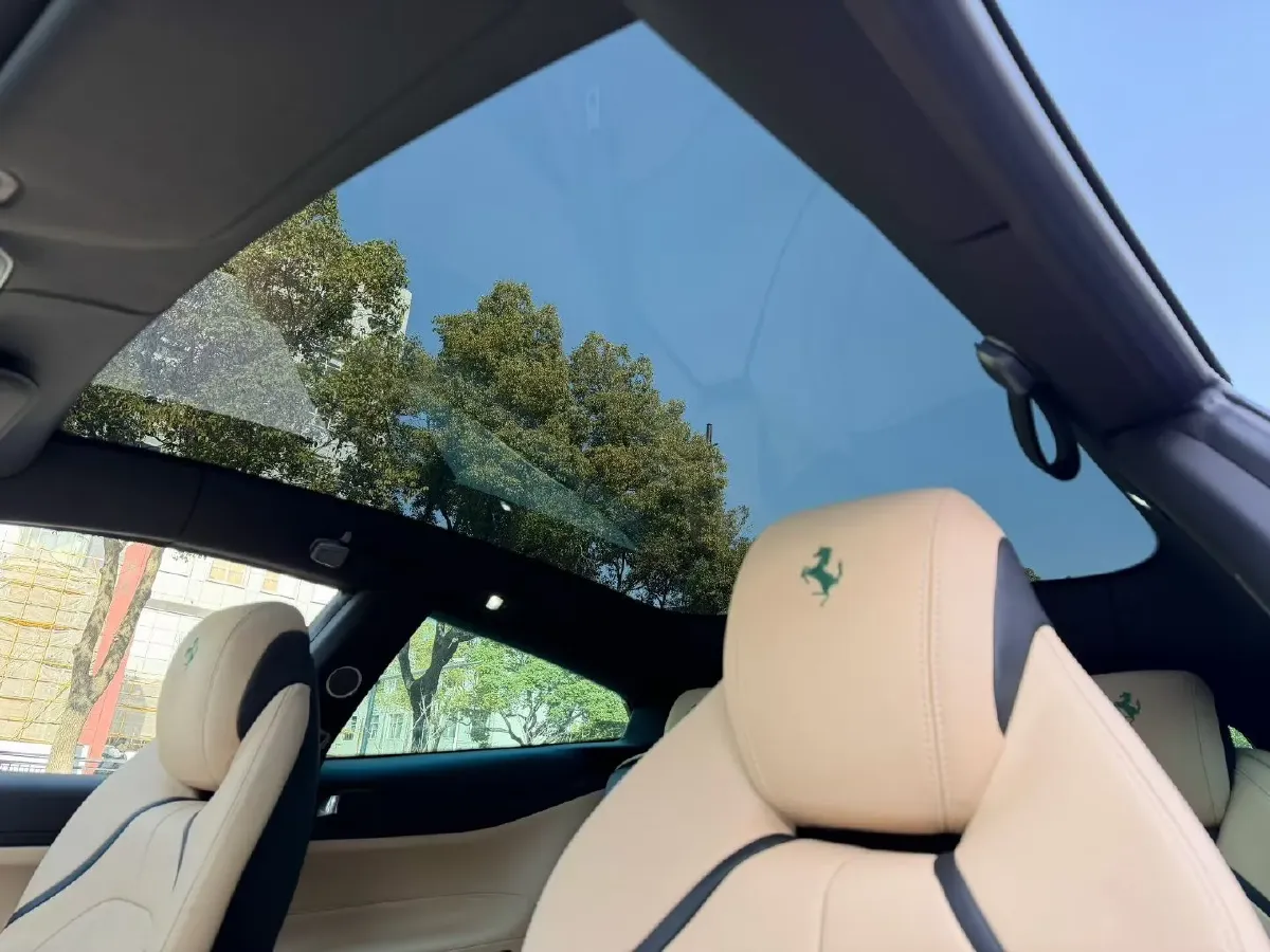 2017 Ferrari GTC4 Lusso 3.9T 609HP V8 7DCT,autocango,china used car exporter,china ev exporter,chinese used car exporter,chinese used ev exporter