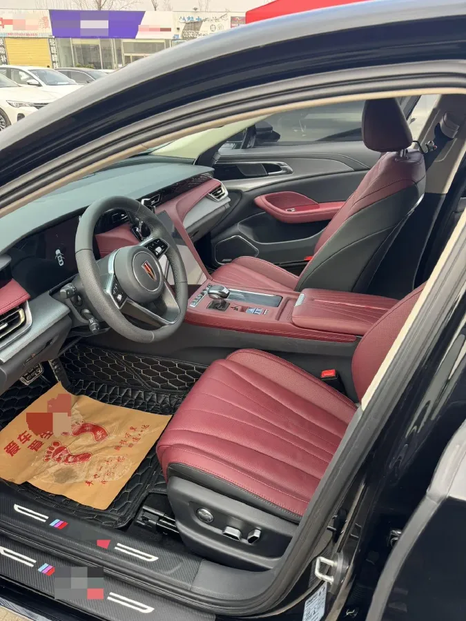 2024 HongQi H5 2.0T 224HP L4 8AT,autocango,china used car exporter,china ev exporter,chinese used car exporter,chinese used ev exporter