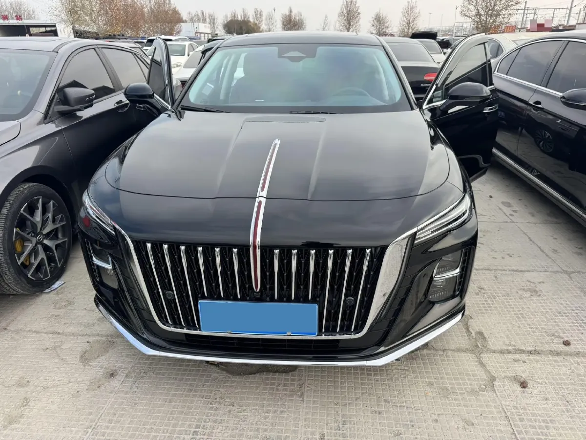 2024 HongQi H5 2.0T 224HP L4 8AT,autocango,china used car exporter,china ev exporter,chinese used car exporter,chinese used ev exporter