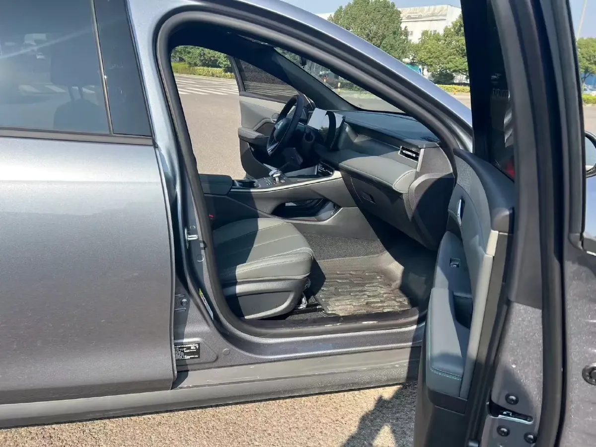 2025 BYD Qin Plus 1.5L 101HP L4 E-CVT PHEV 7.68KWH,autocango,china used car exporter,china ev exporter,chinese used car exporter,chinese used ev exporter