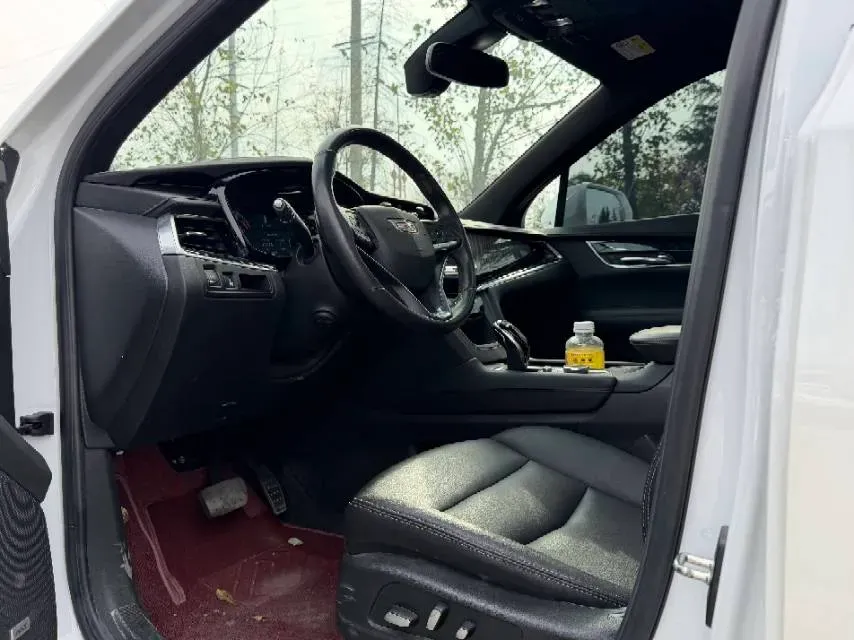 2022 Cadillac XT6 2.0T 237HP L4 9AT,autocango,china used car exporter,china ev exporter,chinese used car exporter,chinese used ev exporter