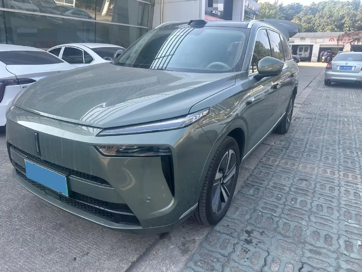 2025 WEY BlueMountain 1.5T 170HP L4 4DHT PHEV 52.3KWH