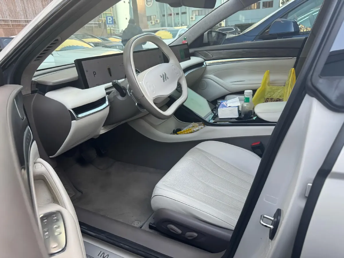 2022 IM L7 BEV 90KWH,autocango,china used car exporter,china ev exporter,chinese used car exporter,chinese used ev exporter