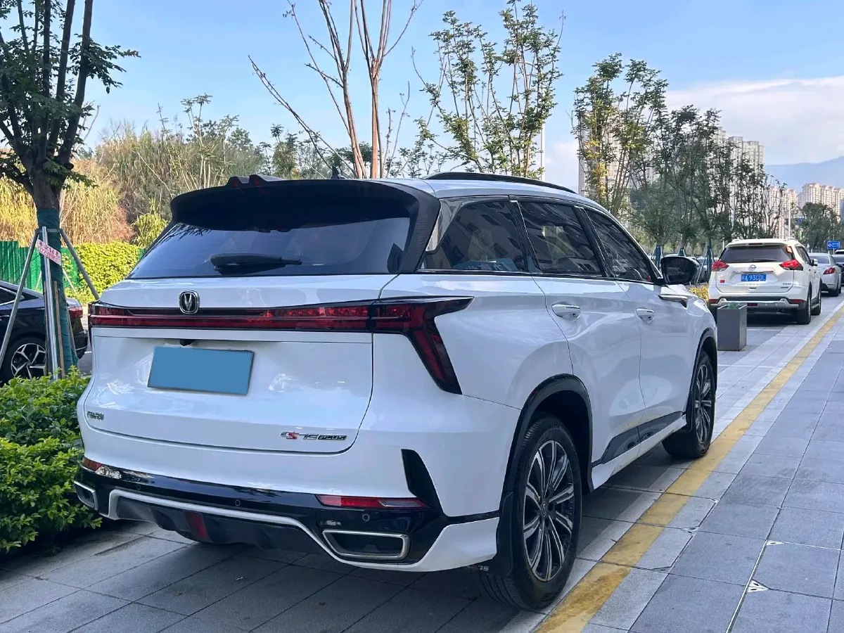 2023 ChangAn CS75 Plus 1.5T 188HP L4 8AT,autocango,china used car exporter,china ev exporter,chinese used car exporter,chinese used ev exporter