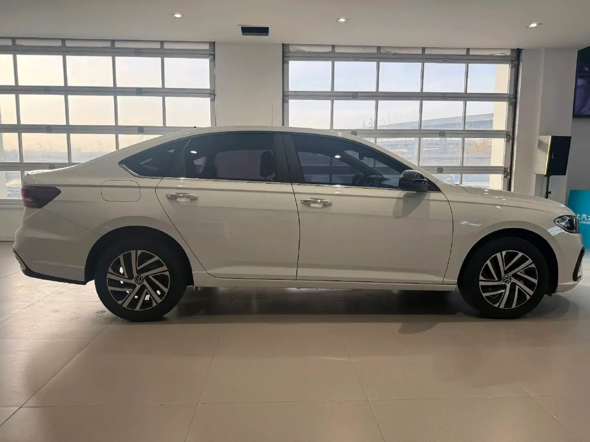 2024 Volkswagen Lavida 1.5T 160HP L4 7DCT,autocango,china used car exporter,china ev exporter,chinese used car exporter,chinese used ev exporter