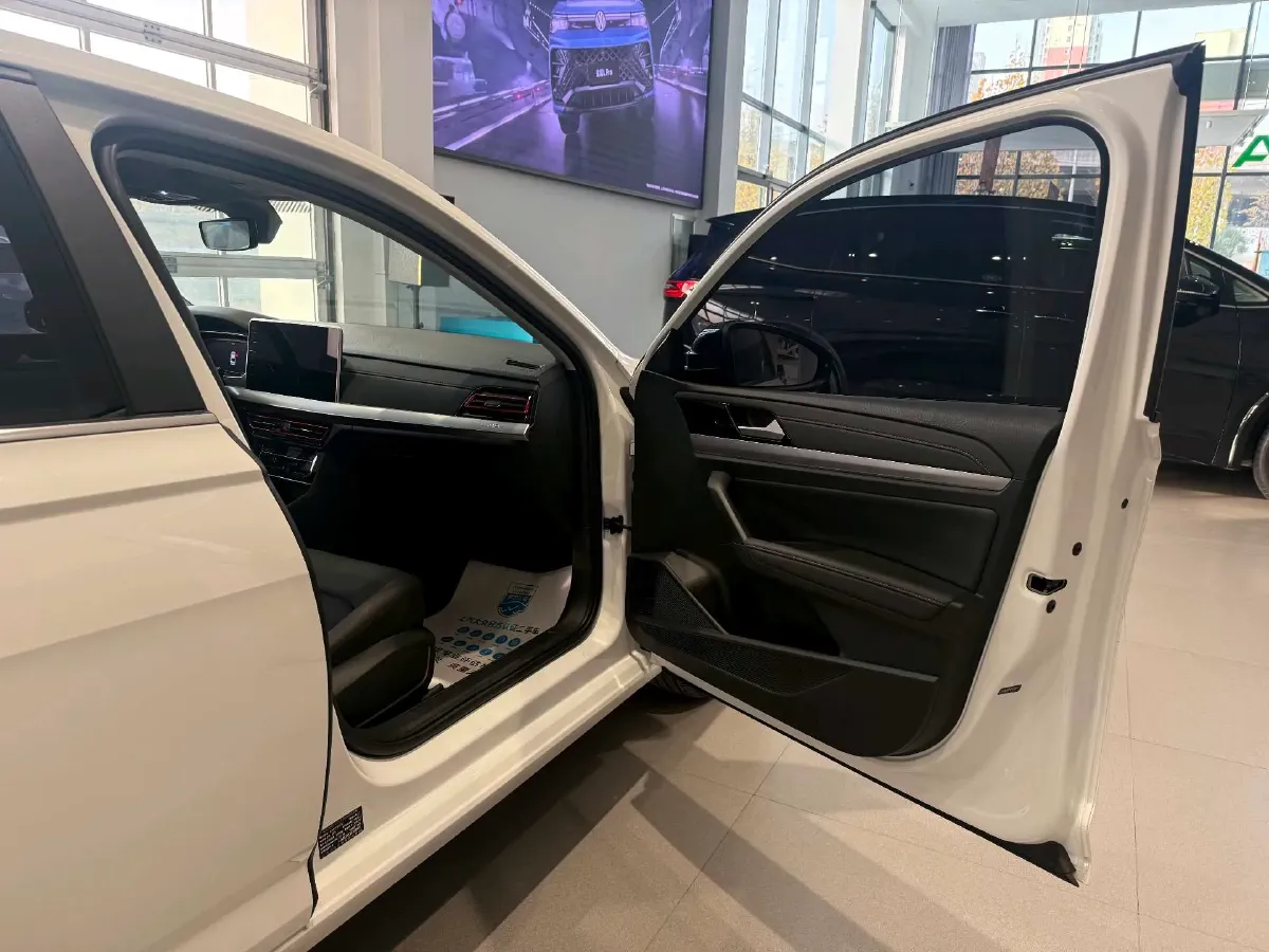 2024 Volkswagen Lavida 1.5T 160HP L4 7DCT,autocango,china used car exporter,china ev exporter,chinese used car exporter,chinese used ev exporter